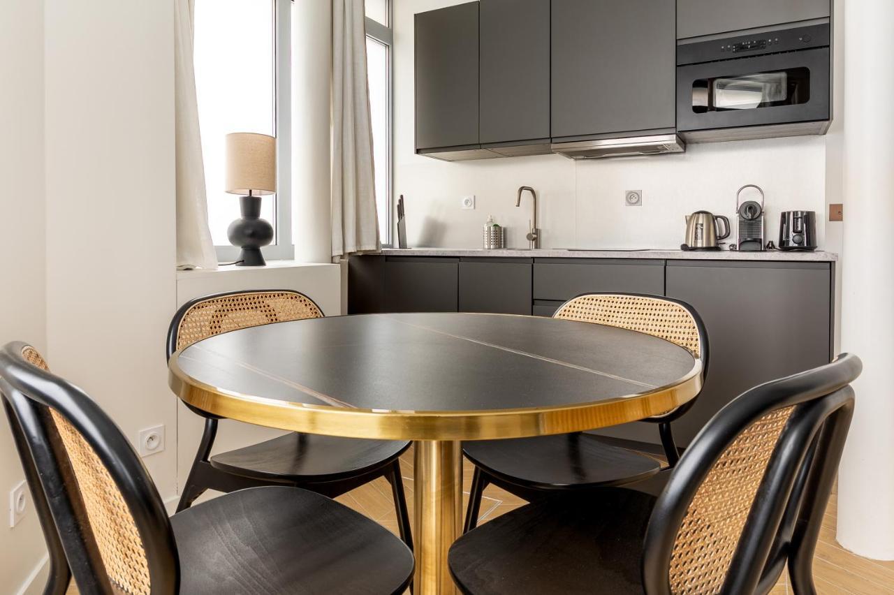 Lovely Apartment Close To Eiffel Tower Párizs Kültér fotó